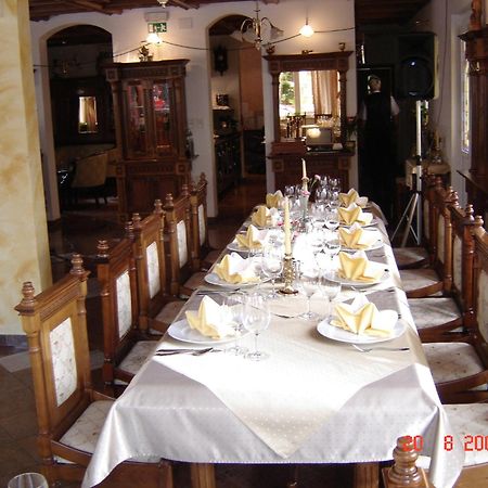ולנז'ה Hotel Razgorsek מראה חיצוני תמונה