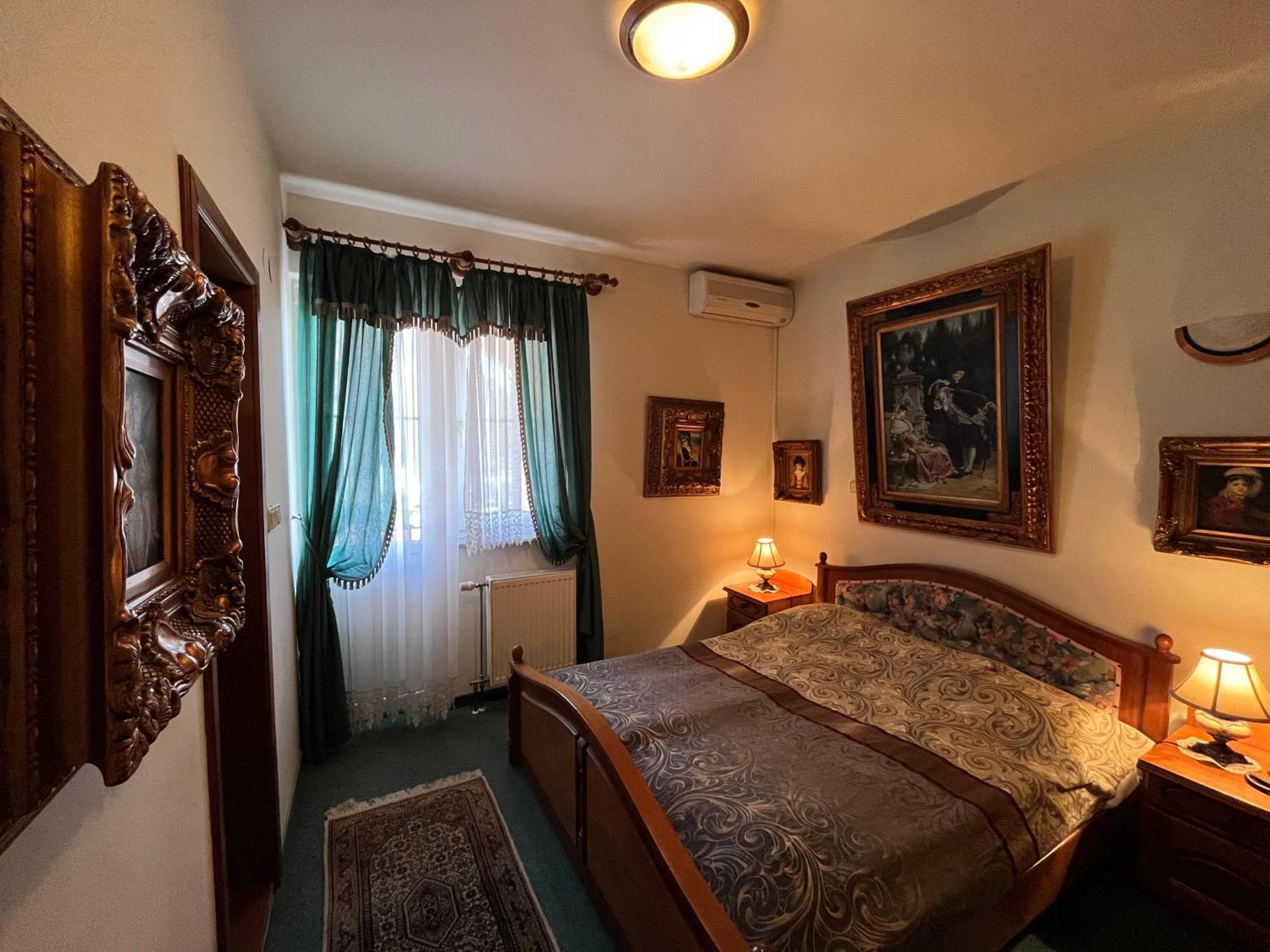 ולנז'ה Hotel Razgorsek מראה חיצוני תמונה