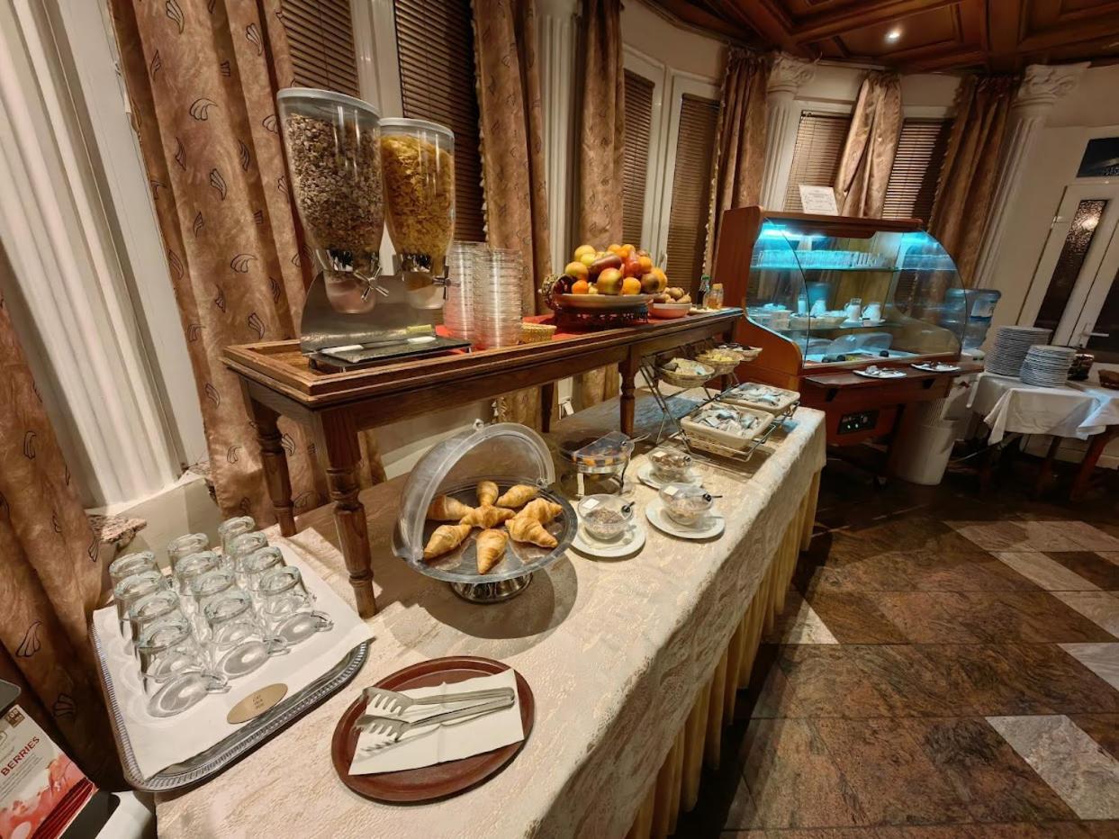 ולנז'ה Hotel Razgorsek מראה חיצוני תמונה